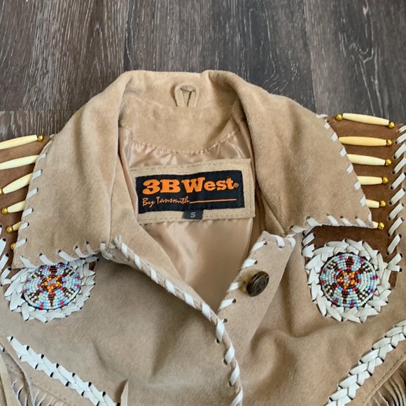 Leather Fringe, Native American Beaded Jacket - Picture 7 of 15